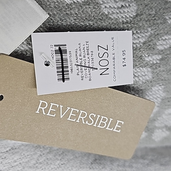 Chico's Reversible Shawl Gray Leopard + Light Blue & Gray Plaid Chevron w Fringe - Picture 4 of 9